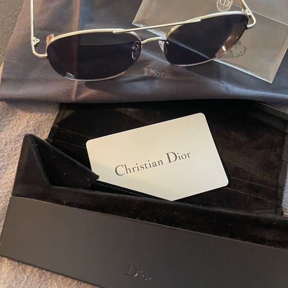 DIOr Sunglasses DIOr Sunglasses🔥 - Picture 6 of 16